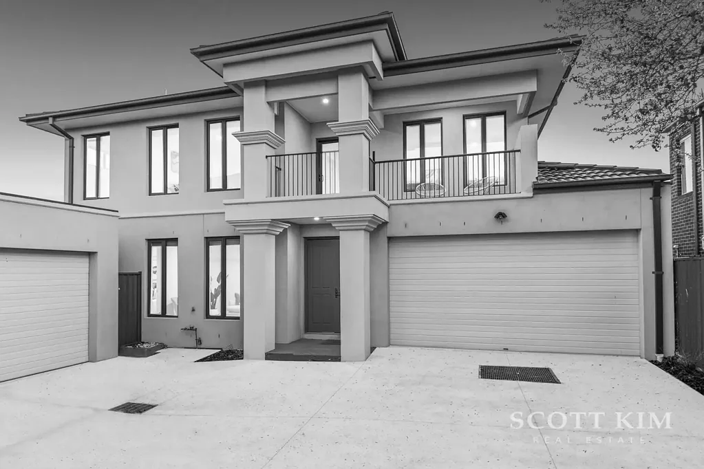2/1 Hemsley Promenade, Point Cook, VIC 3030