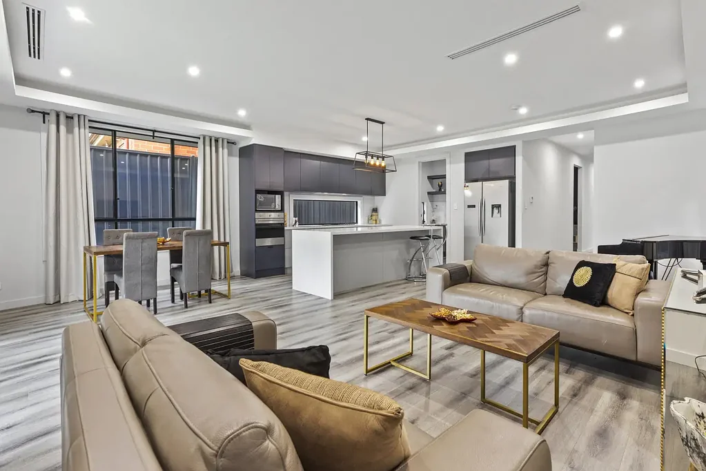 Stylish Contemporary Living in a Prime Location