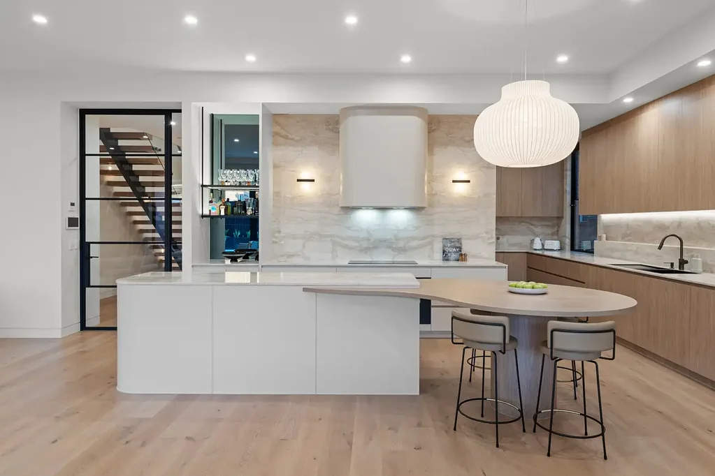Niddrie 4Zimmer Newly master built family residence