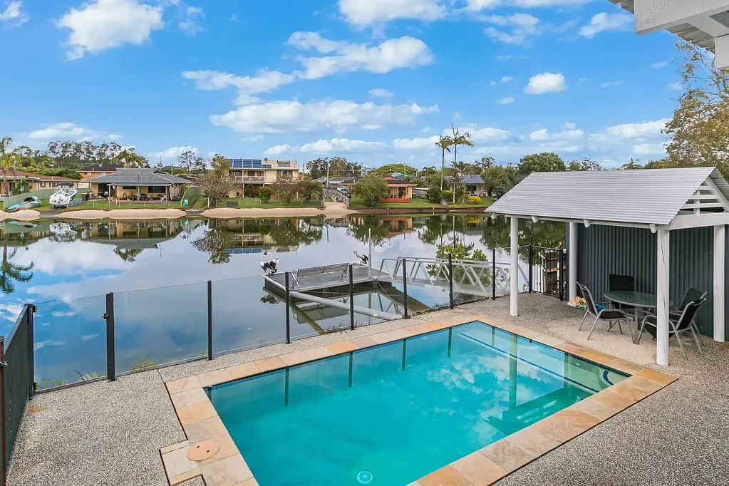 Waterfront Living with Private Pontoon & Pool