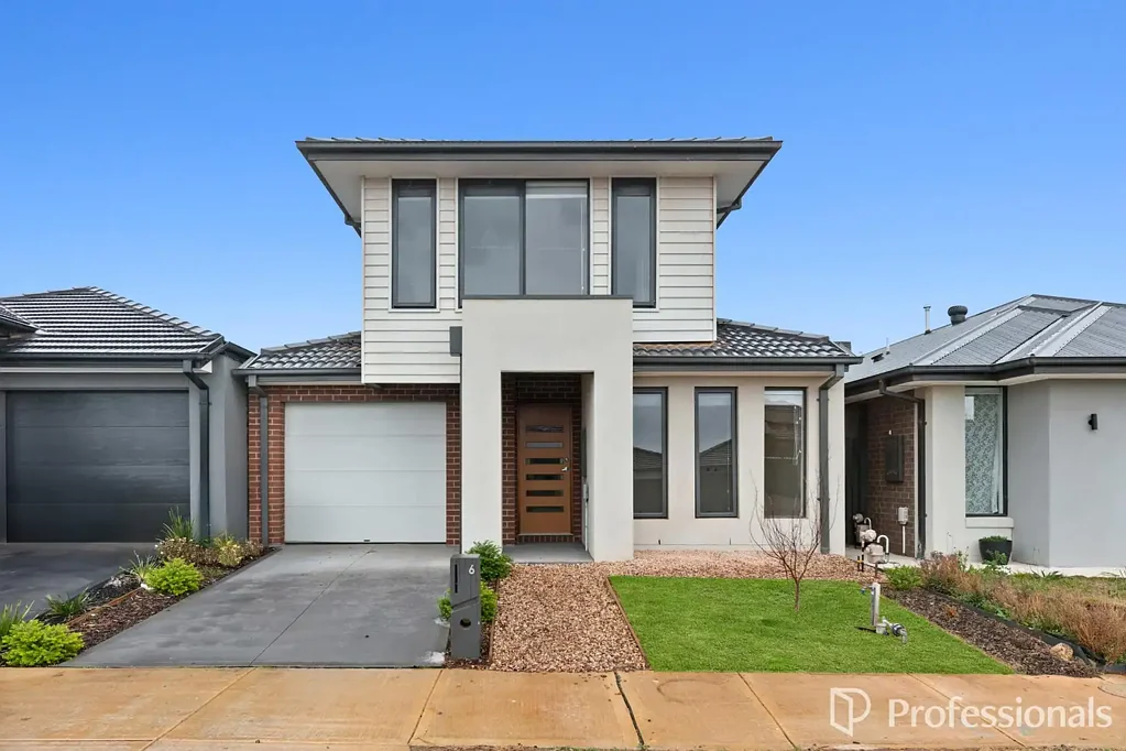 Thornhill Park 5房 5卧宽敞主卧带WIR 时尚开放厨餐 宽敞后院娱乐 社区便利设施 A Stunning 5 bedrooms
