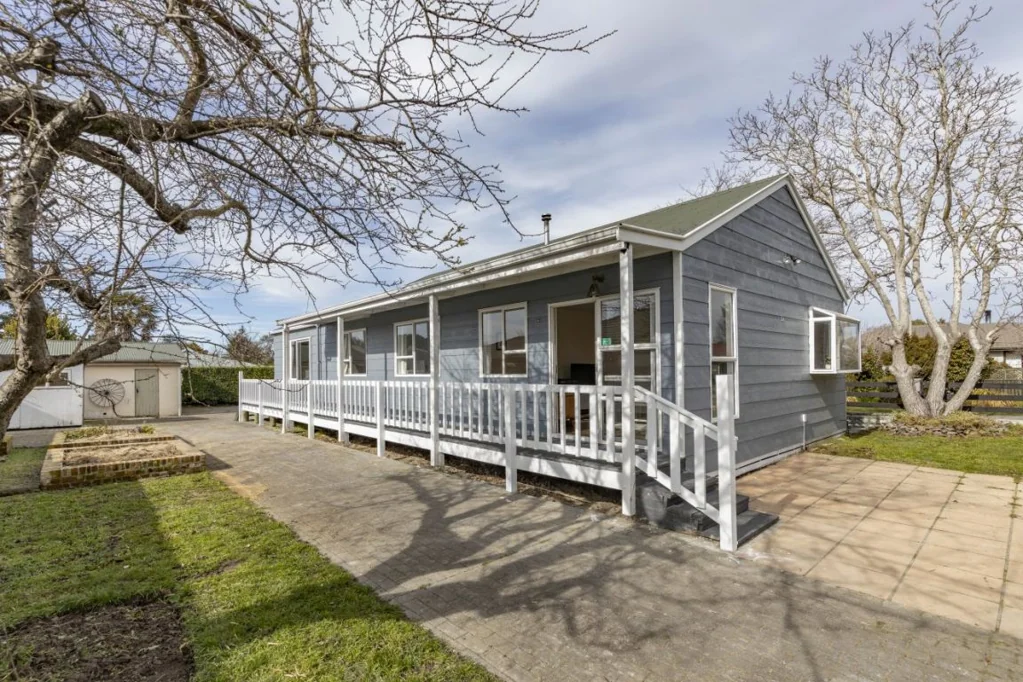 Kaiapoi 3ਬੈੱਡਰੂਮ * UNDER OFFER * Deadline brought forward for this charmer.....