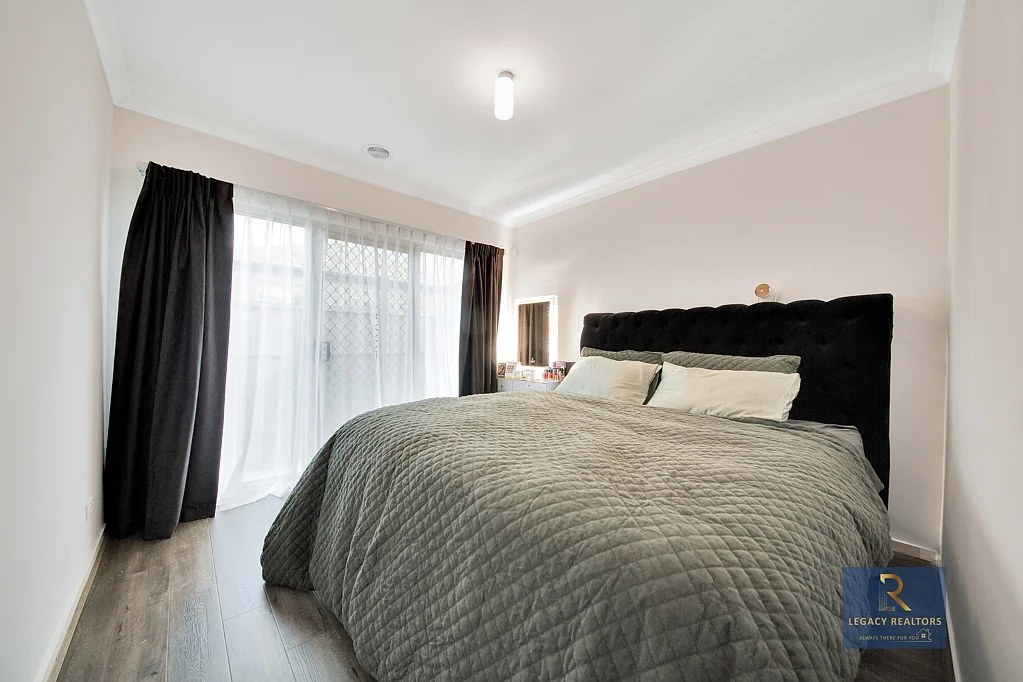 Weir Views 3房  Spacious & Stylish Family Home in Prime Location - Directly Opposite Weir Views Shopping Centre!