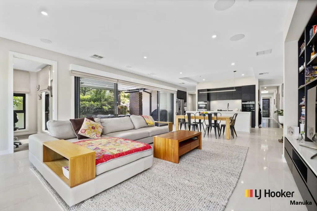 4b Glasgow Street, Hughes, ACT 2605