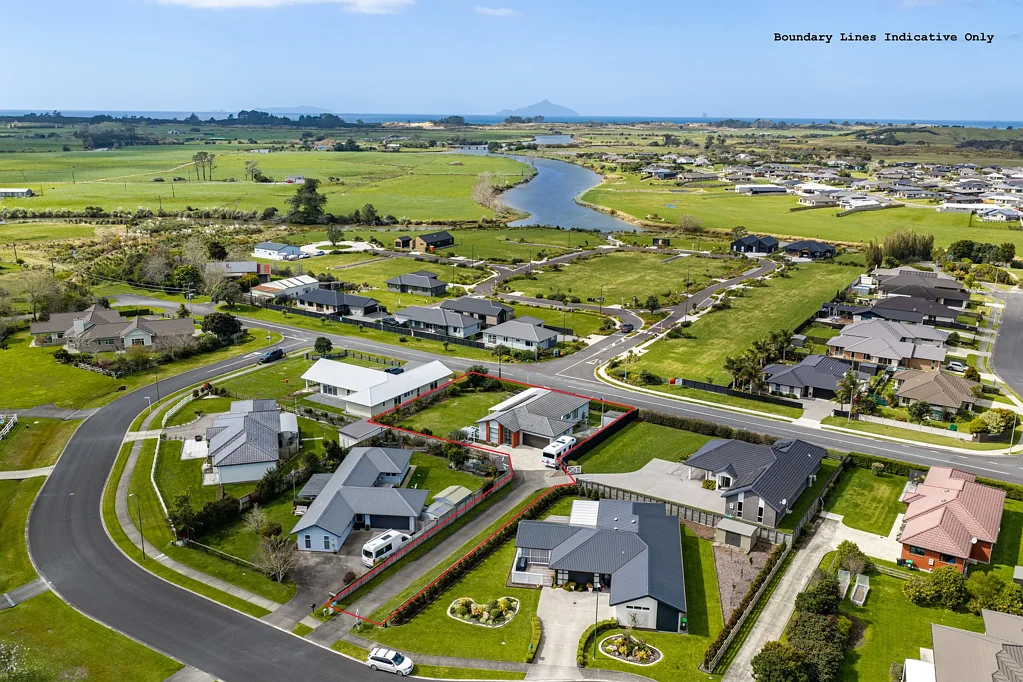 Waipu 4Kwarto Space, Location and Lifestyle