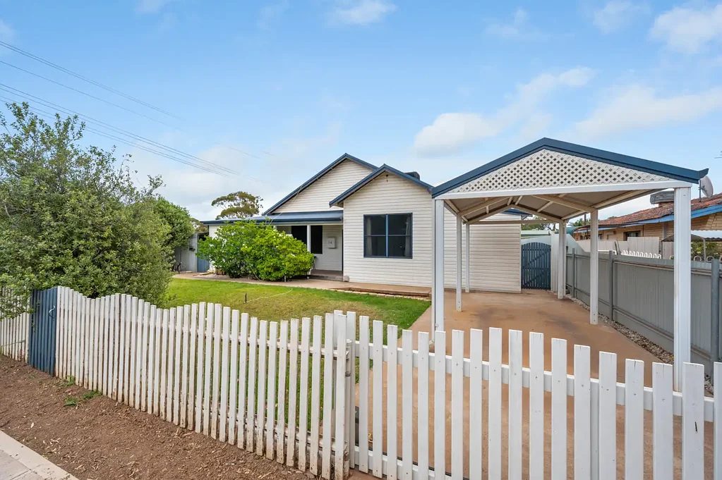 Lamington 5 Bedroom Elegant Family Living Reimagined - A Premium 5x2 Retreat