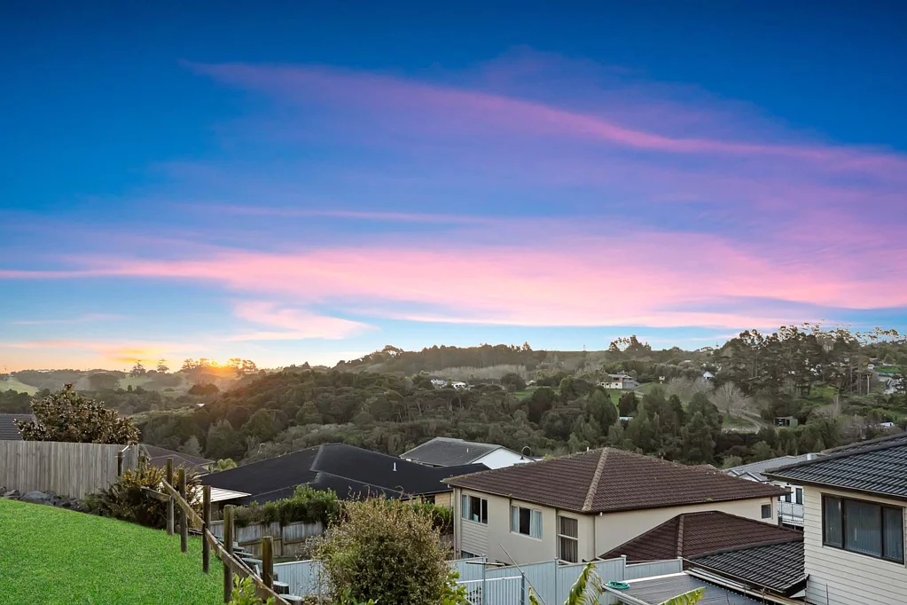 Totara Park 7 Slaapkamer Executive Family Haven!