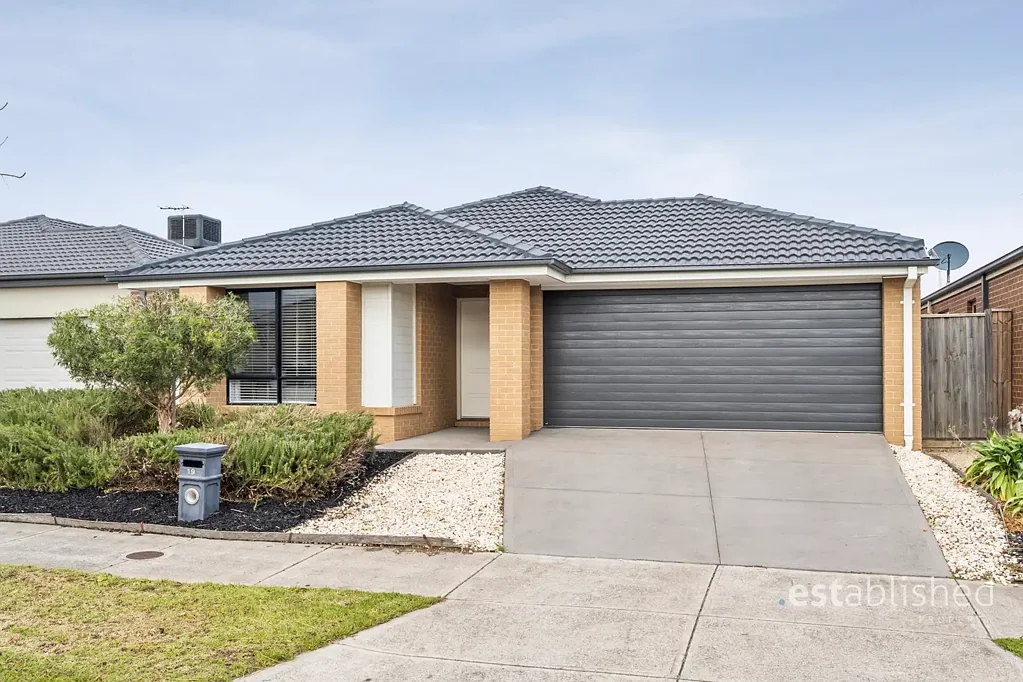 19 Altitude Drive, Point Cook, VIC 3030
