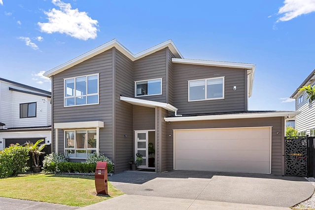 10 Rosewell Crescent, Flat Bush, Manukau City