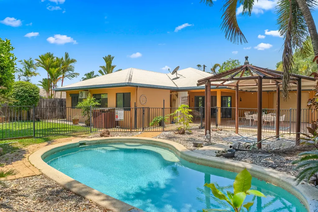 18 Escape Close, Clifton Beach, QLD 4879