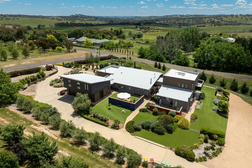 Orange 5Zimmer Unquestionably one of Oranges finest homes