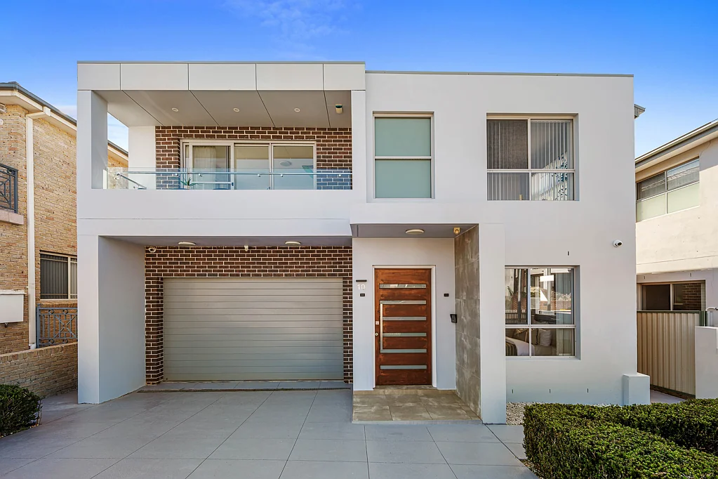 Hurstville 6कमरा Grand Proportions & Sunlit Undercover Outdoor Entertaining