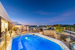 67/94 Seaworld Drive, Main Beach