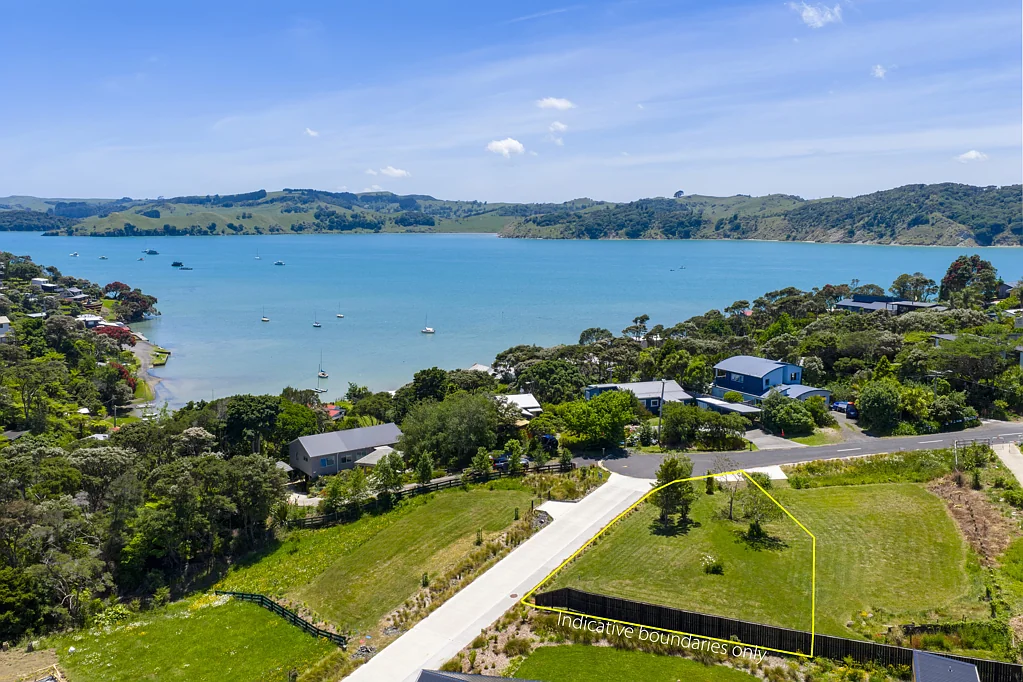 121 Greenslade Road, Raglan, Waikato