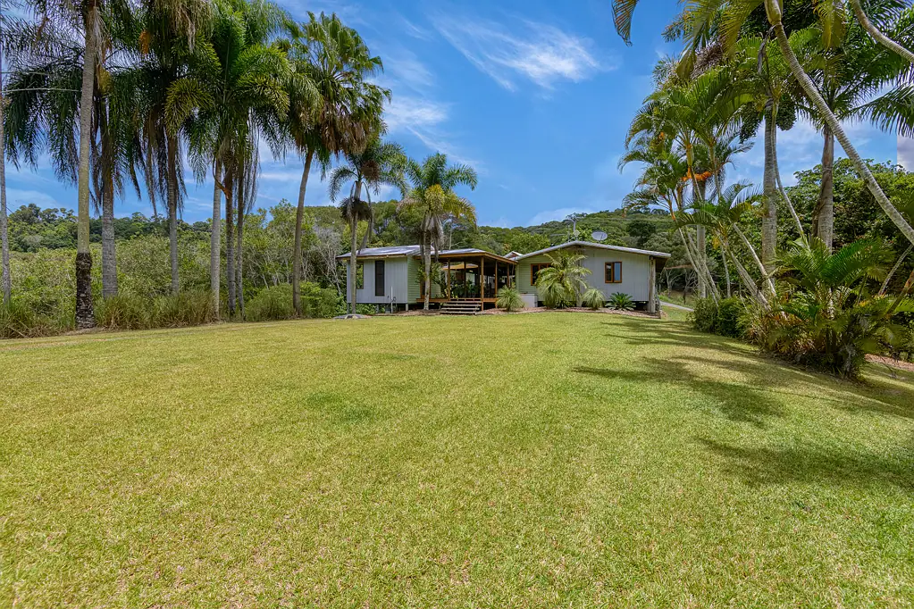 Julatten Sunbird Retreat ? A True Lifestyle Offering