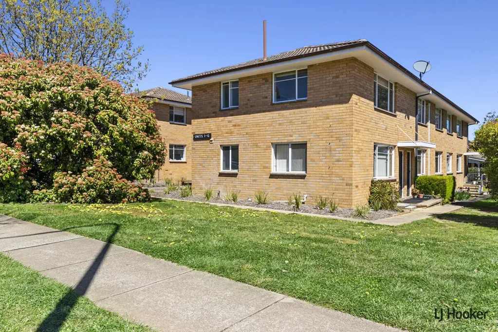 Cosy One Bedroom Apartment In Watson
