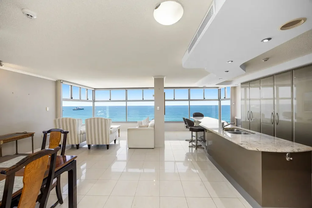 Fully Furnished Luxury Penthouse with 360° Ocean Views