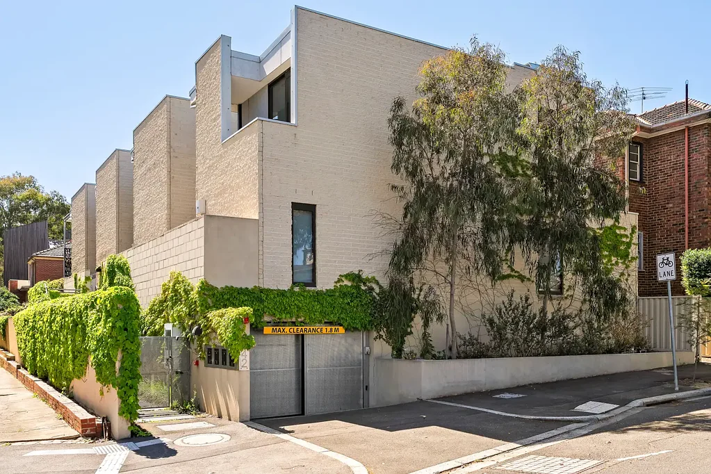 Parkville 3chambre Modern Living in a Prime Parkville Location