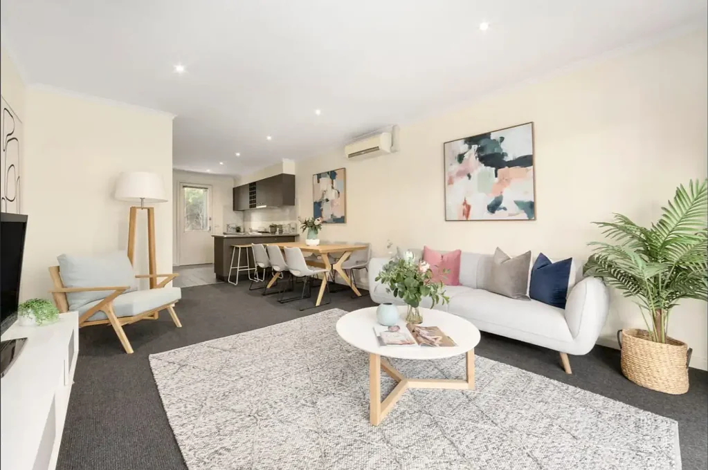 Peaceful, Spacious & Conveniently Located Villa Unit