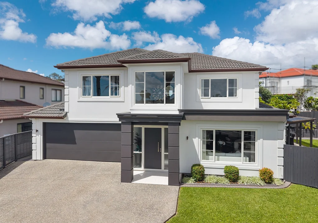 8B Lupetti Rise, West Harbour, Waitakere City, Auckland