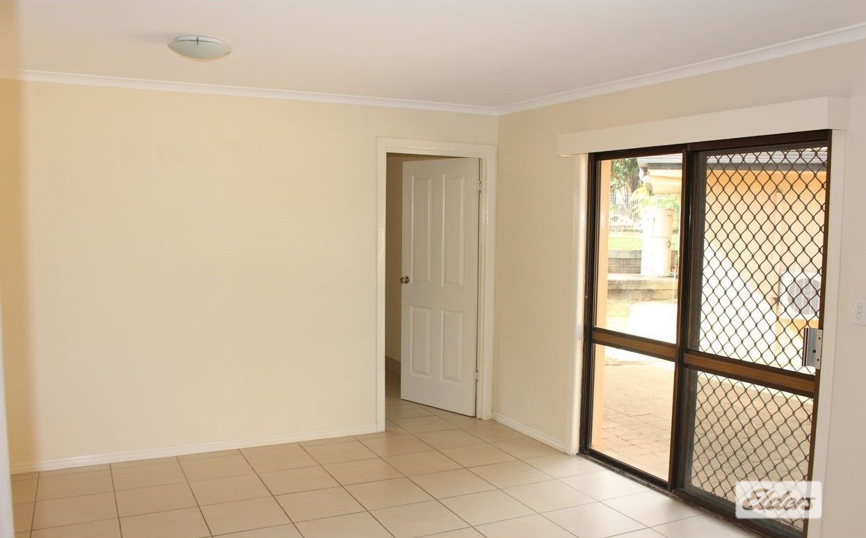 5 CLIVIA CR, DAISY HILL QLD 4127, 0 chambres, 0 salles de bain, House