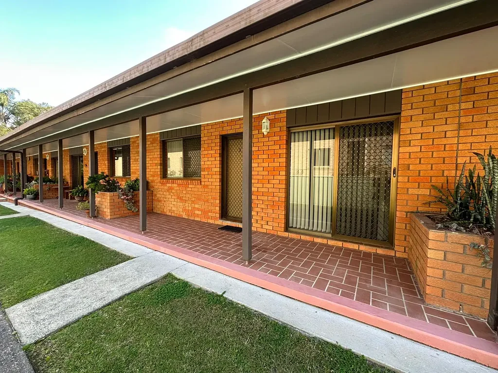 Sawtell 2Moenga Central Sawtell Village Unit with Private Courtyard