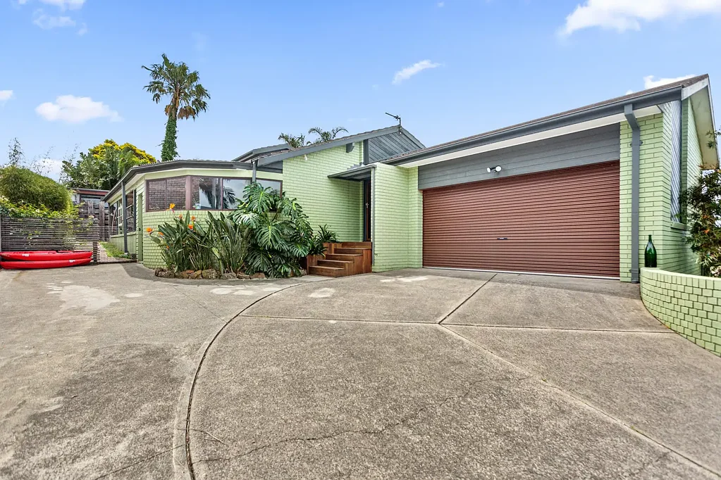 82 Ocean Beach Drive, Shellharbour, NSW 2529