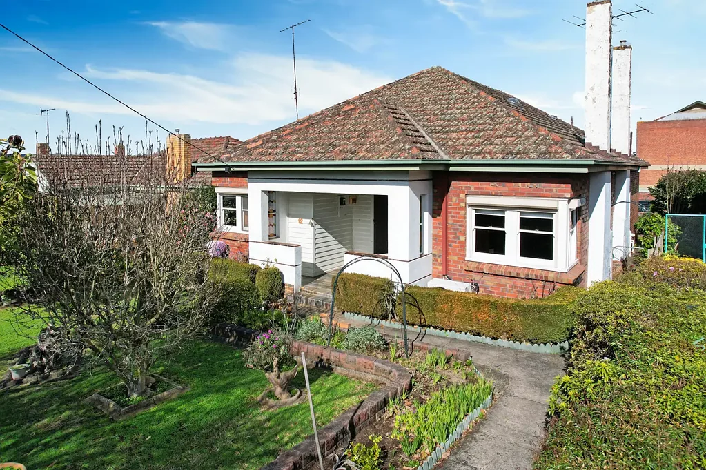 Warragul 4部屋 Long Term Family Ownership - Superb inner-town address