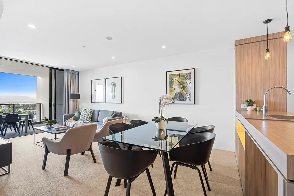 98/31 Queensland Avenue, Broadbeach, QLD 4218