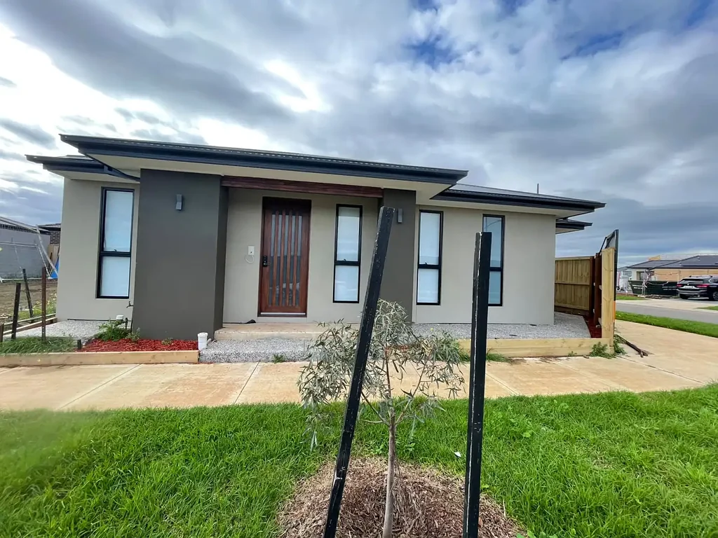 Brand New Family Home with Rumpus Room, Study Nook & Outdoor Entertaining