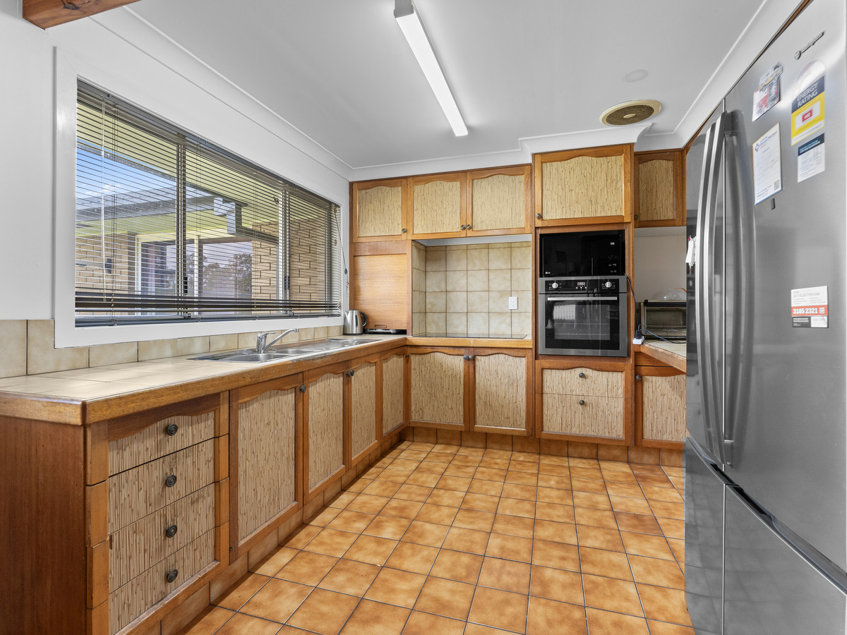 46 COLLINGWOOD DR, COLLINGWOOD PARK QLD 4301, 0 Schlafzimmer, 0 Badezimmer, House