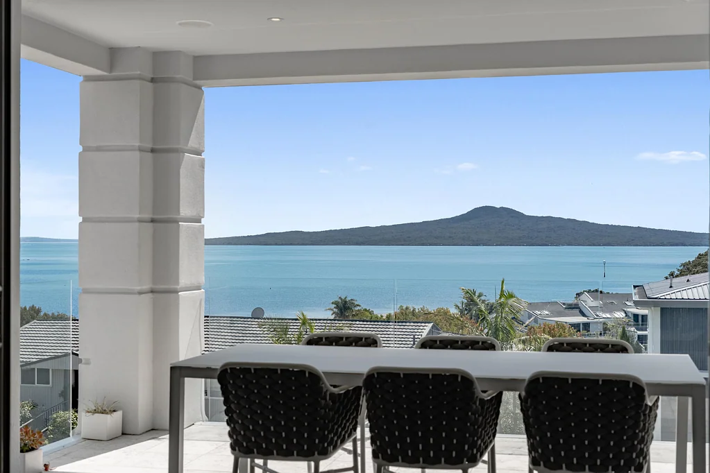 Saint Heliers 3房 海天一色的奢华日常｜240㎡尊邸，尽揽无界水景 Luxury Living with Spectacular Water Views