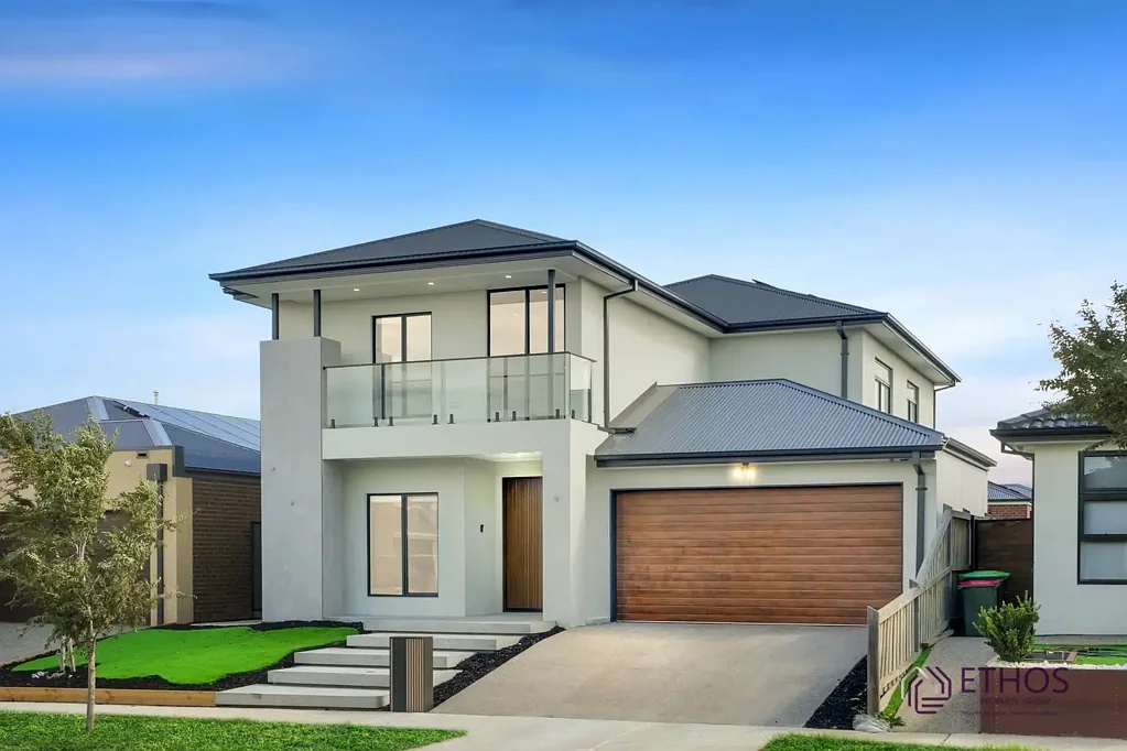 Tarneit 5 Bedroom High-End Finishes, Smart Layout & Energy Efficiency — Brand new  EAST facing