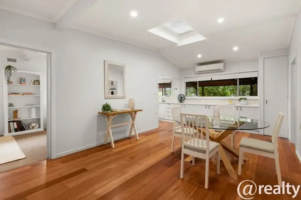 Coronet Bay 3房  Coastal Haven: 3-Bed Family Home in Coronet Bay