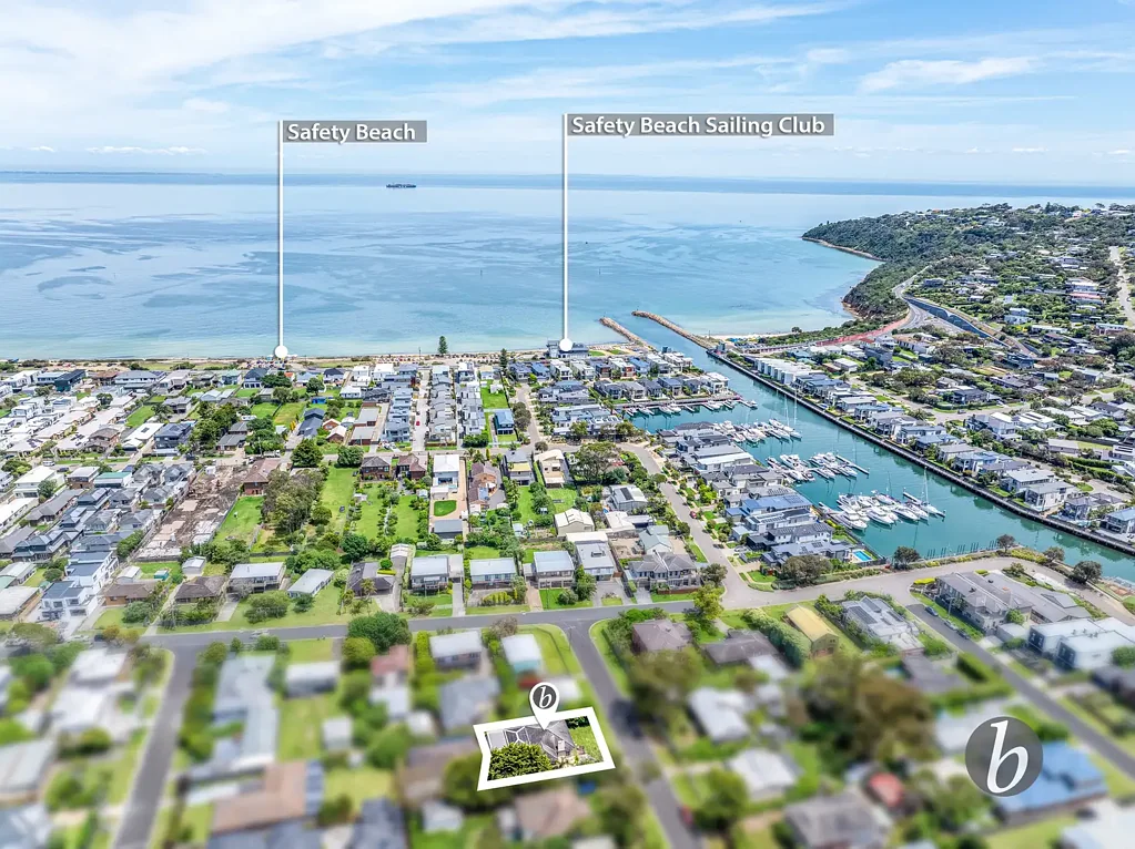 1/2 Iluka Street, Safety Beach, VIC 3936