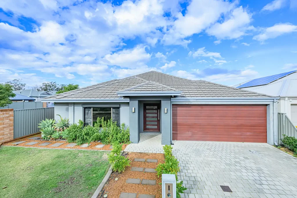 Byford 4ਬੈੱਡਰੂਮ Spacious Family Living Opposite Picturesque Parkland