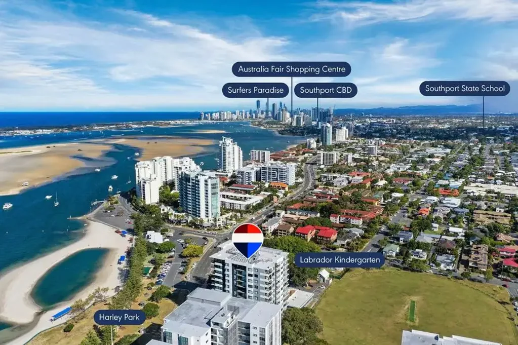Labrador 2ਬੈੱਡਰੂਮ WAKE UP TO THE WATER, RETIRE TO THE LIGHTS: Live the Broadwater lifestyle