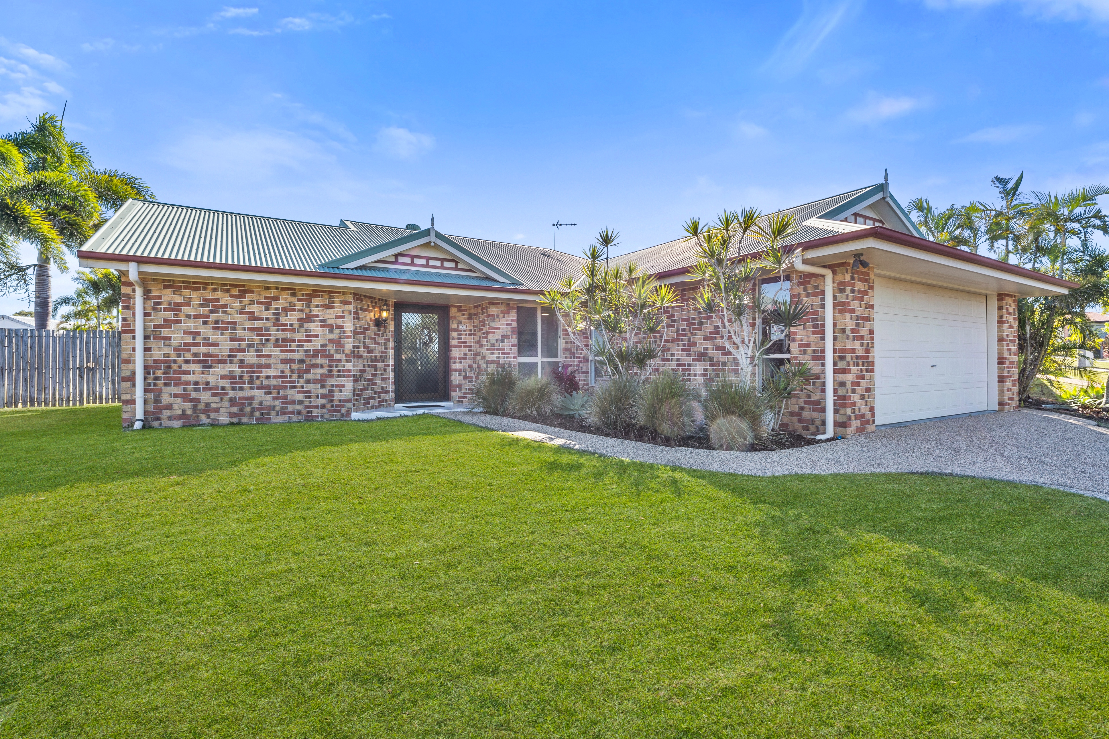 3 CRAIGMOOR CT, NEW AUCKLAND QLD 4680, 0部屋, 0バスルーム, House