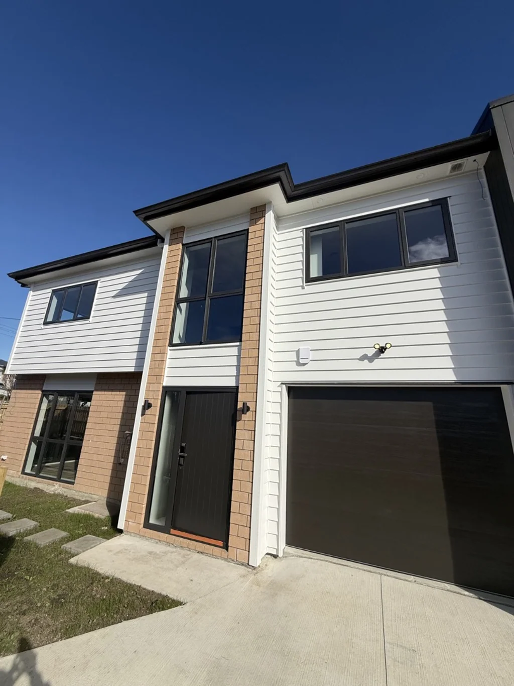 Spacious 4-Bedroom Family Home in Sought-After Hillpark Location