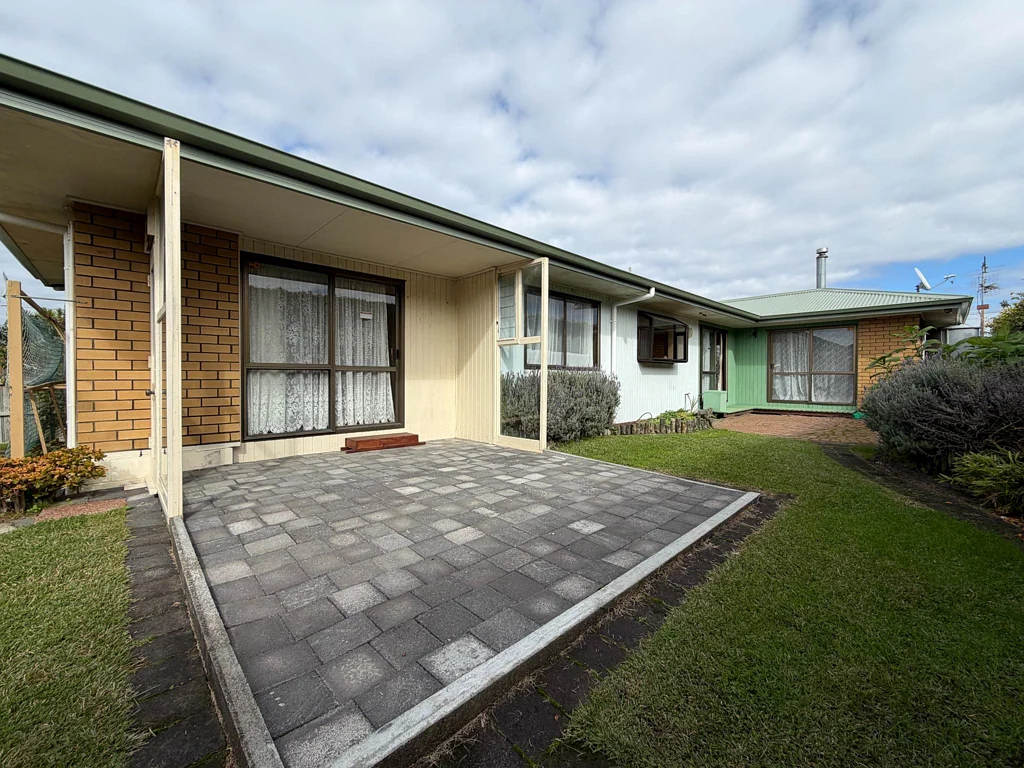 3-Bedroom Family Home in Belmont