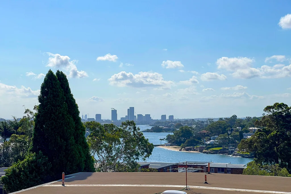 13/2 Bortfield Drive, Chiswick, NSW 2046