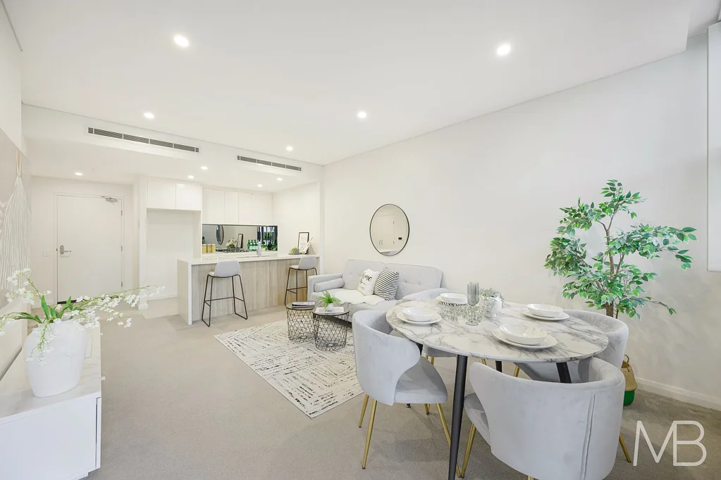 Gordon 2 Bedroom SUNNY APARTMENT WITH SPACIOUS ENTERTAINING TERRACE