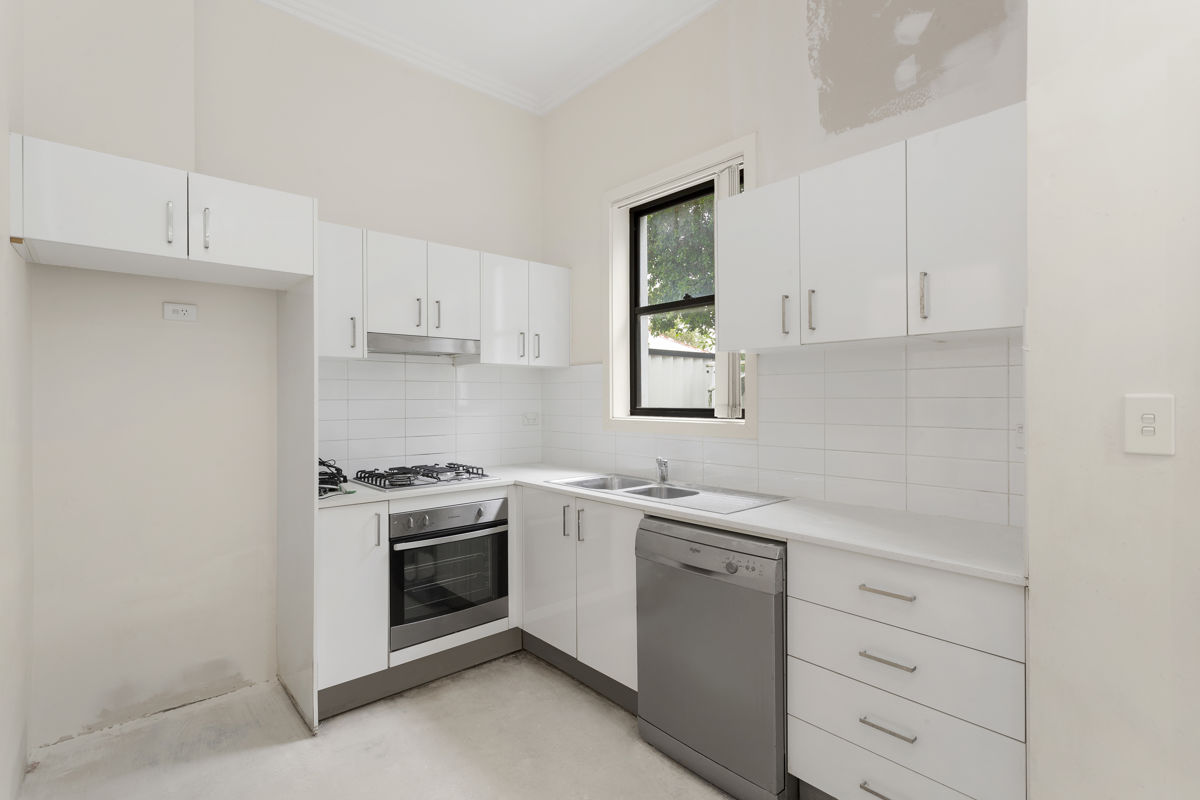 UNIT 4 14 HARRIS ST, HARRIS PARK NSW 2150, 0 Kuwarto, 0 Banyo, Townhouse