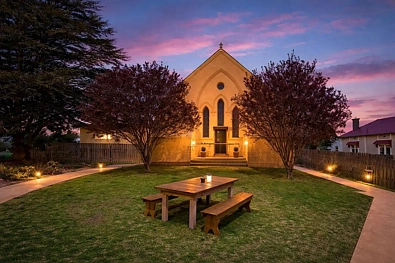 Uralla 3 Slaapkamer Iconic Church Conversion + Proven Café + Dual Living Opportunity