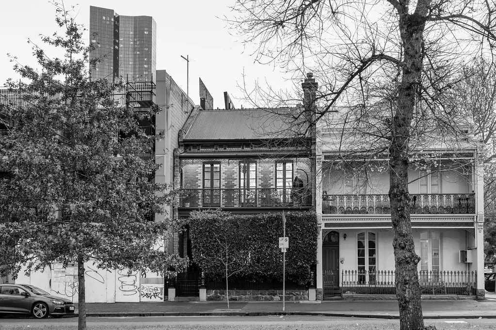 Carlton 4બેડરૂમ Expressions of Interest closing Thursday 27th August at 3pm