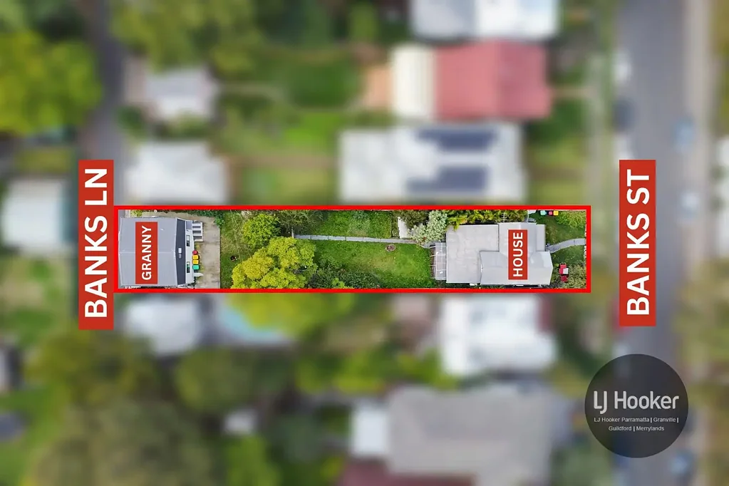 Mays Hill 4房 两套住宅，双重收入及双街临街。 Two Dwellings, Dual Income & Dual Street Frontage.