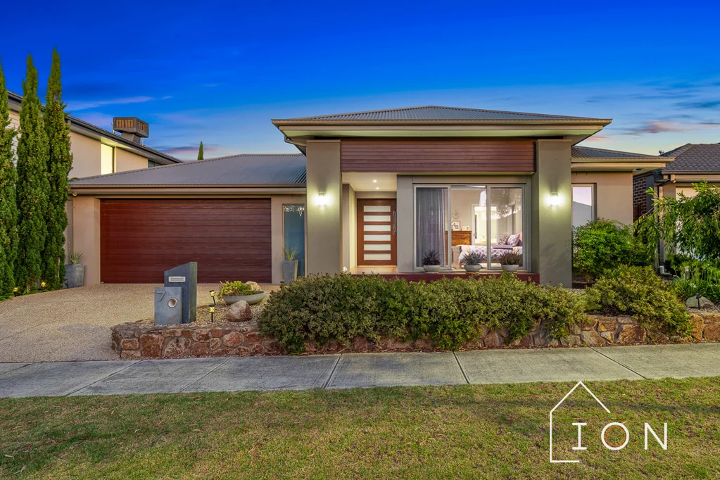 7 Knightsford Avenue, Clyde, VIC 3978