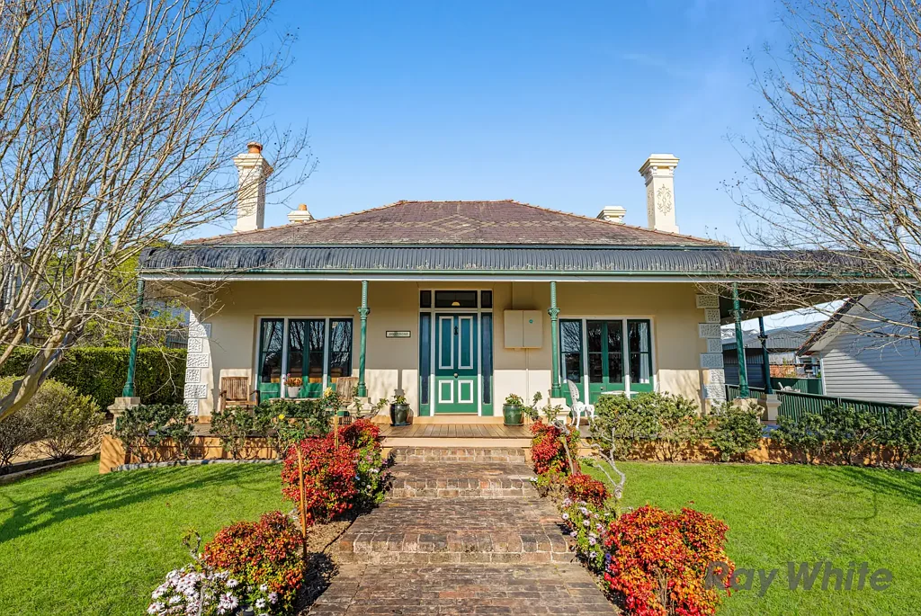 Picton 4ਬੈੱਡਰੂਮ 'Montrose' - A Piece of Picton History with Endless Possibilities