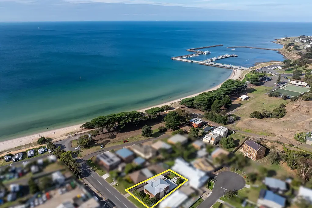 Portarlington 4 Slaapkamer Entertain, Relax, Repeat – Steps from Portarlington's Shoreline
