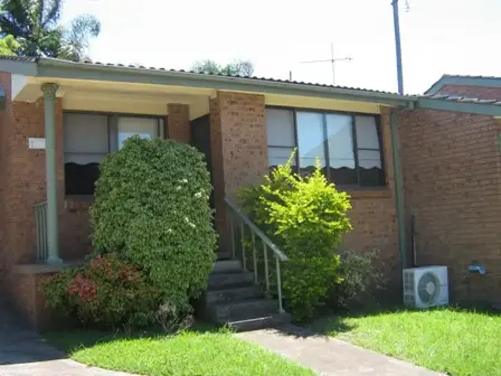 Woonona East Villa $700.00